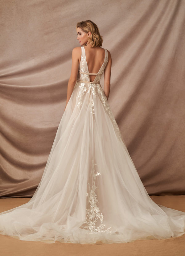 21 Places To Buy A Wedding Dress Online